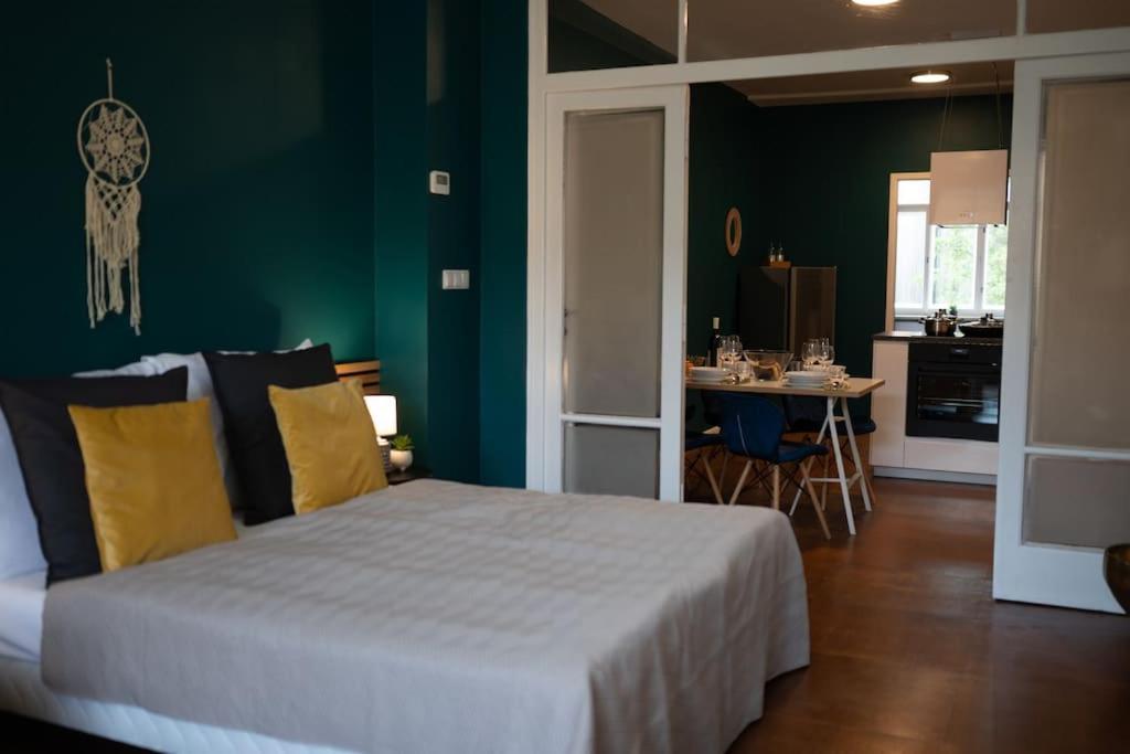 Apartamento 3b Bright Beautiful Newly Renovated 3br Praga
